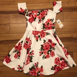 Gianni Bini floral dress